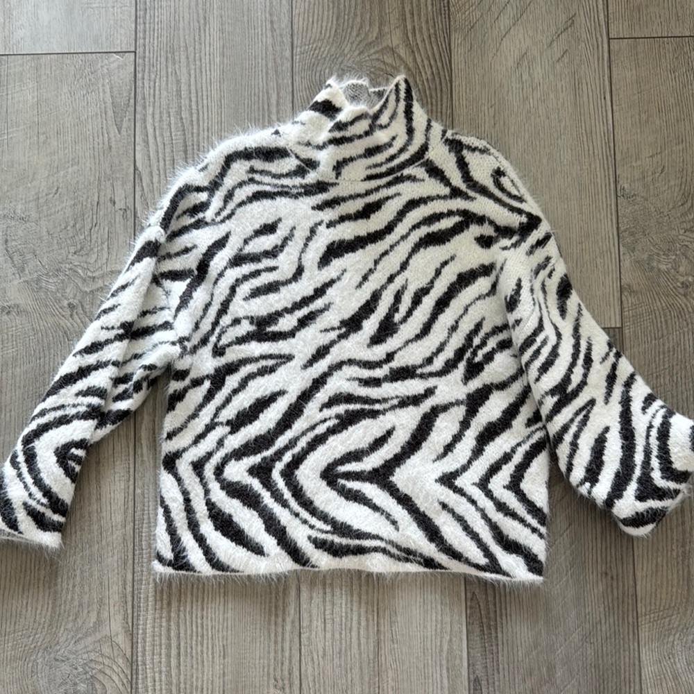 H&M Black and White Zebra Print Turtleneck Sweater